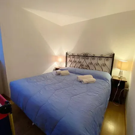 Con 3 Da Letto In Centro Daire Courmayeur